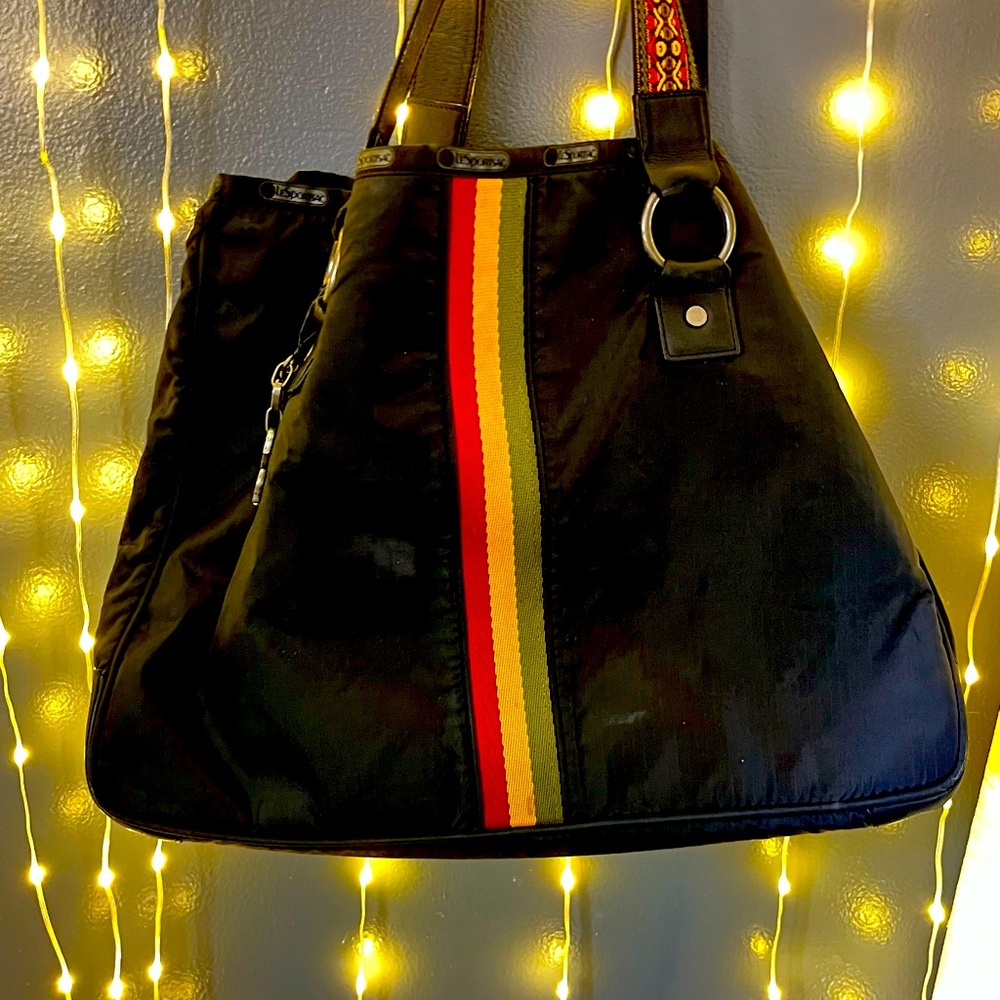 Rasta l.a.m.b tote, NWT Gwen Stefani design